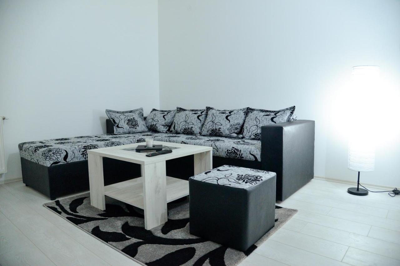 Best Apartments Парасин Экстерьер фото